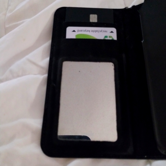 Kate Spade iPhone 7/8 case with folio and mirror - Picture 5 of 5